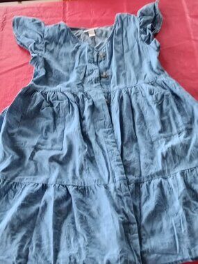 Girls dress